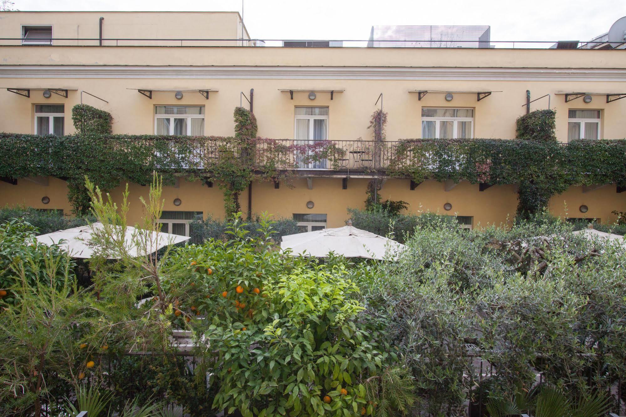 Ateneo Garden Palace Rome Buitenkant foto