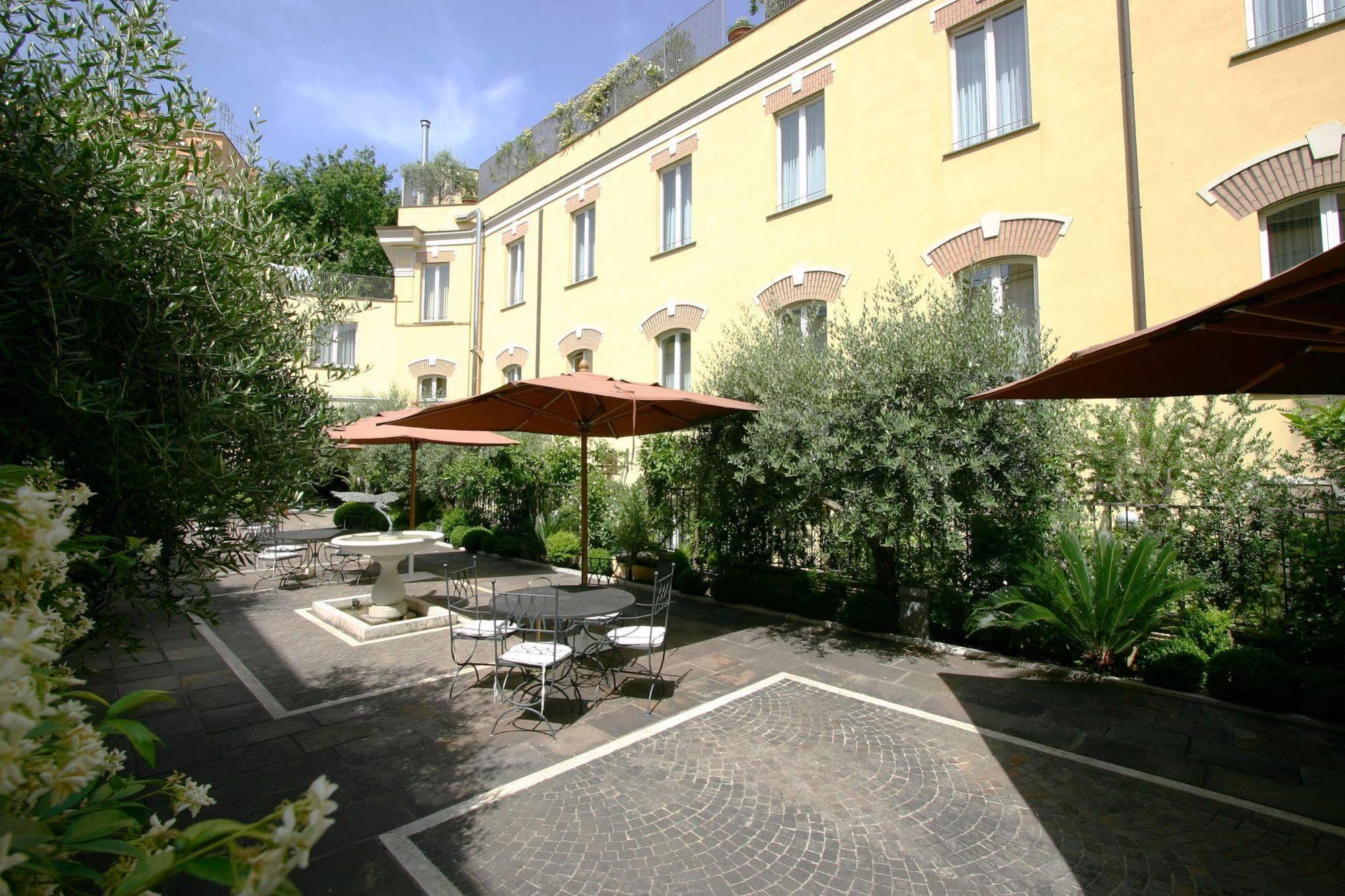 Ateneo Garden Palace Rome Buitenkant foto