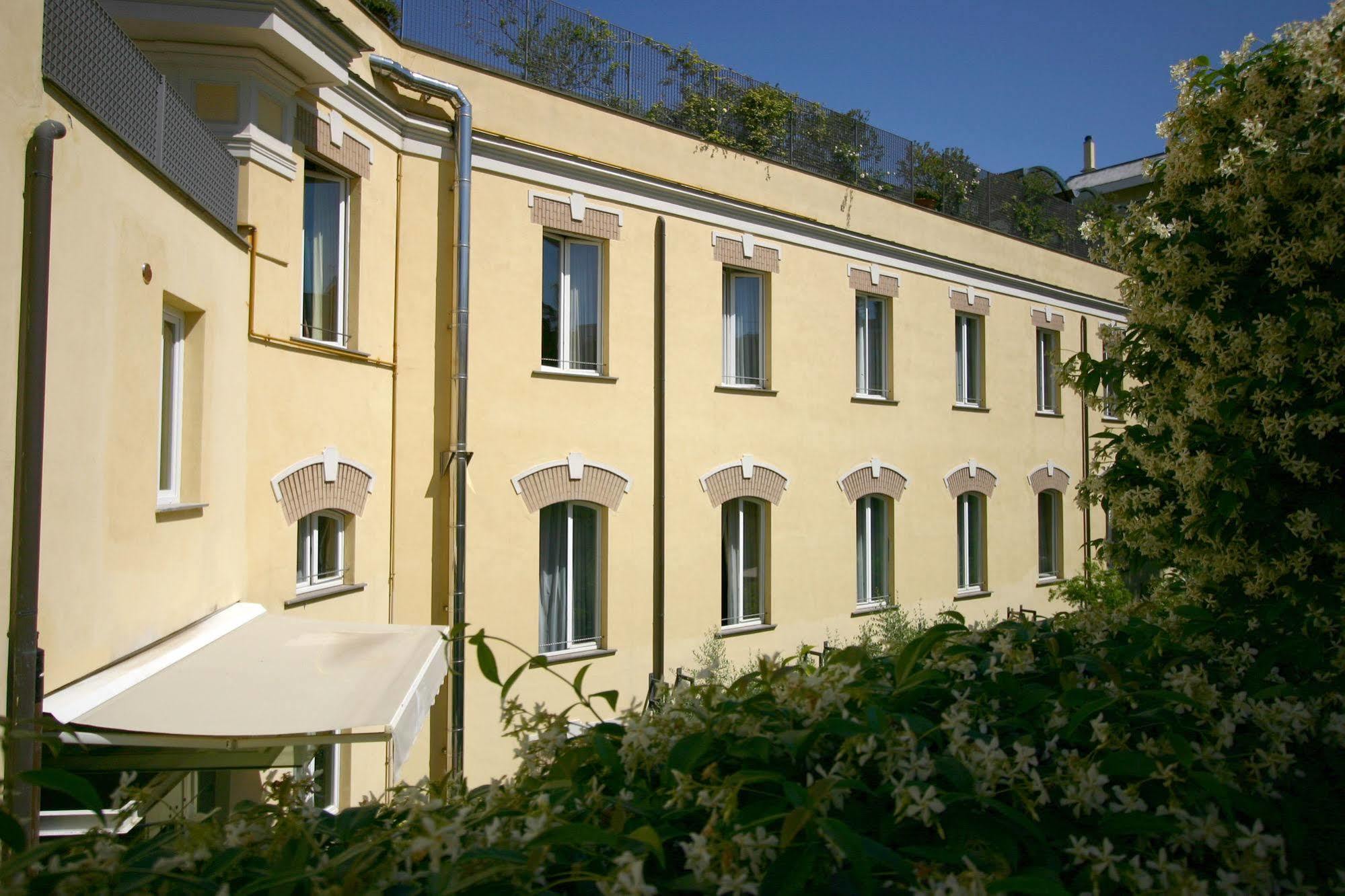 Ateneo Garden Palace Rome Buitenkant foto